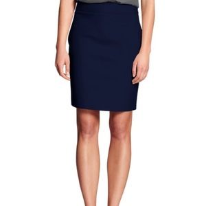 Woman's Banana Republic Pencil Skirt Navy Blue